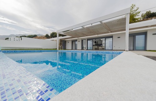 Vlicha Villa | Two detached Sea View Villas with swimming pool