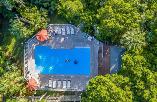 Holmes Beach House | Two Sisters