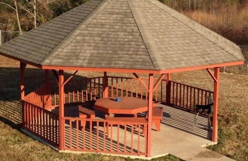 Cabot House | Two Units w/FREE Parking, FREE Breakfast! Pets are Welcome!