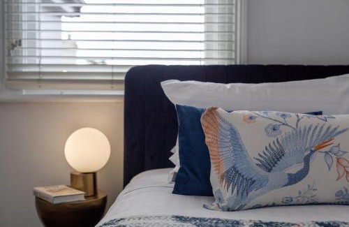 Launceston CBD Apartment | Two Worlds Townhouse
