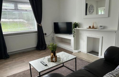 Townhill Apartment | Ty Abertawe
