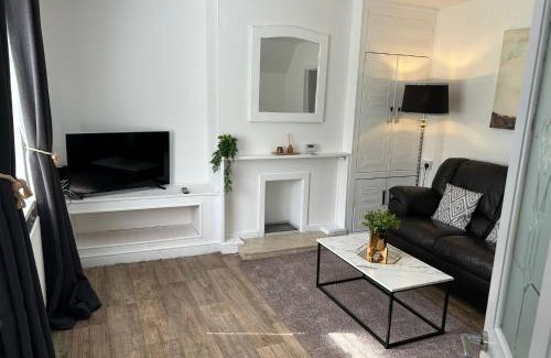 Townhill Apartment | Ty Abertawe