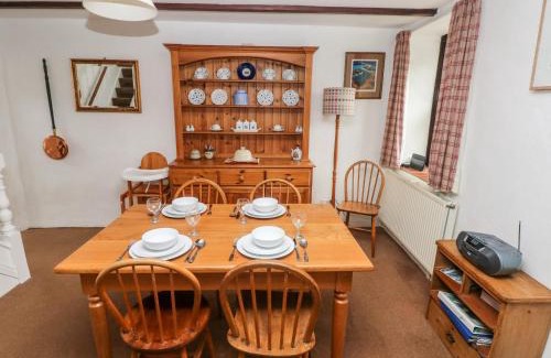 Haverfordwest House | Ty Canol