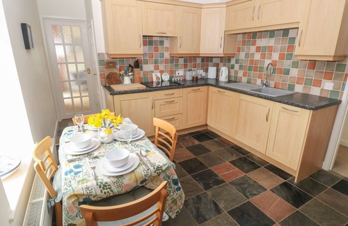 Llantwit Major Cottage | TY COETS, MORFA FARM, pet friendly in Llantwit Major