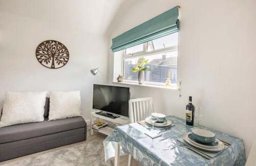 Porthcawl House | Ty Cwtch