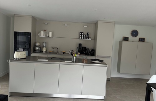 Finistere Villa | Ty Du - Plage du Sillon - Parking