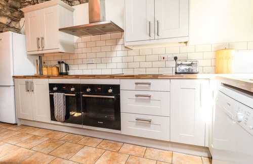 Newport Cottage | Ty Felin