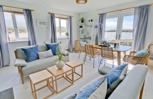Ty Croes House | Ty Glan Y Mor