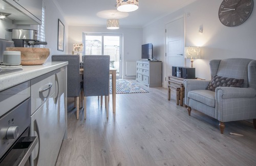 Tenby Cottage | Ty Melyn - 2 Bedroom Cottage - Tenby