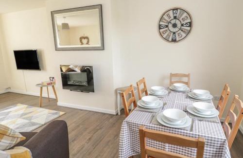Menai Bridge House | Ty Mon