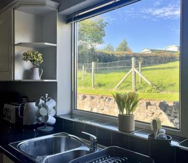 Llanfair Caereinion House | Ty Newydd