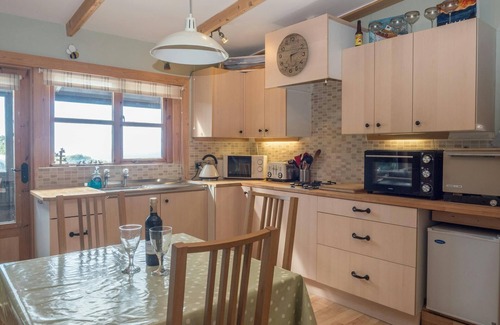 Newport Cottage | Ty Pren, Newport - Two Bedroom Cottage, Sleeps 4