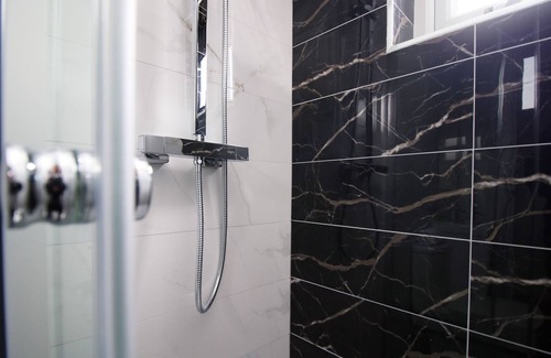 Penylan Apartment | Tŷ Suites 7 - NEW Aparthotel in Cardiff