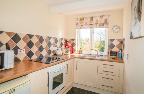 Llanengan Cottage | TY WOMS, romantic, character holiday cottage in Abersoch