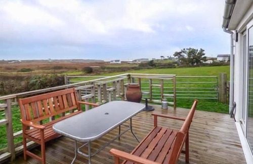 Rhoscolyn House | Ty Woods Cottage, RHOSCOLYN