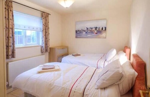 Rhoscolyn House | Ty Woods Cottage, RHOSCOLYN