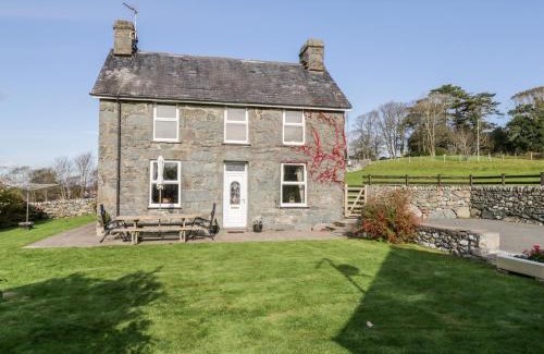 Dyffryn Ardudwy House | Tyddyn