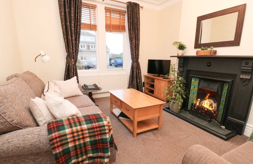 Corbridge Cottage | TYLER COTTAGE, with a garden in Corbridge