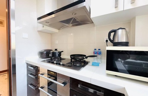 Changning Apartment | Tyms 2BR with Kitchen 5min to Metro