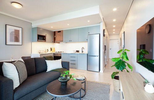 Umhlanga Ridge Apartment | Tyne Aparthotel l Steam Room l Pool