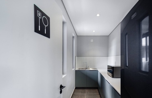 Umhlanga Ridge Apartment | Tyne Aparthotel l Steam Room l Pool