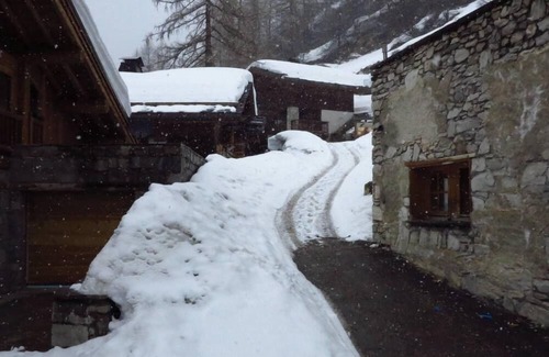 Les Brevieres Ski Chalet | Typical chalet, combining the charm of wood and stone, overlooking the Isère river
