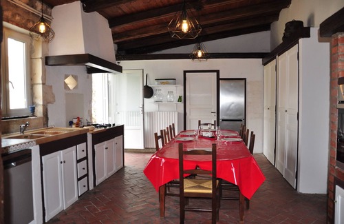 La Tremblade House | Typical Charentais house, 10 minutes from the sea, market and cycle path.