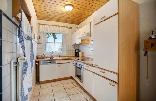 Neßmersiel House | Typical East Frisian semi-detached house, the house "Wattenmeer" High-quality, comfortably furnished semi-detached house