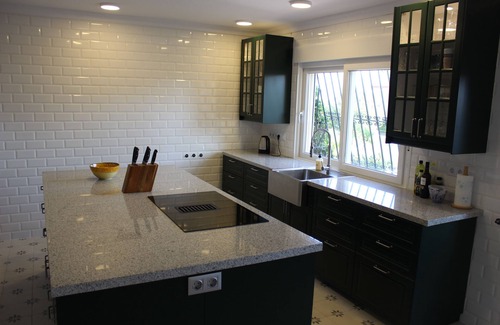 Torrequebrada Villa | Typical Spanish villa, ideal for 2-3 families. Saltwater pool, Wi-Fi.