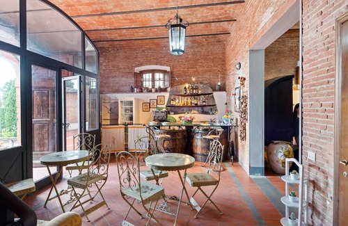 Bucciano Apartment | Typical Tuscan flat with swimming pool and air conditioning