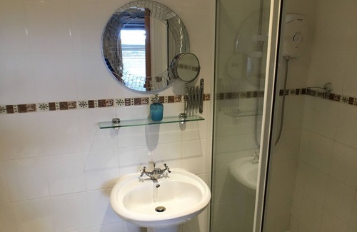 Grangetown House | Tyrosa Rooms