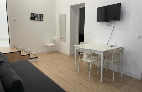 Almendrales Apartment | U1 Ap Nuevo, bien comunicado Madrid centro