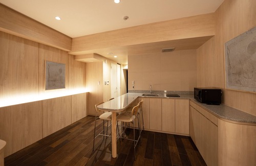 Namba Apartment | UH SUITE NAMBA STATION