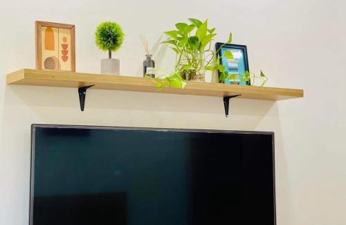 Hang Xanh Apartment | UleHome Trường Sa Riverside Bình Thạnh