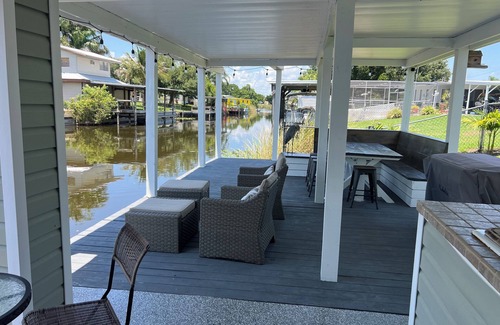 Taylor Creek Apartment | Ultimate Dock House w/Boat Parking