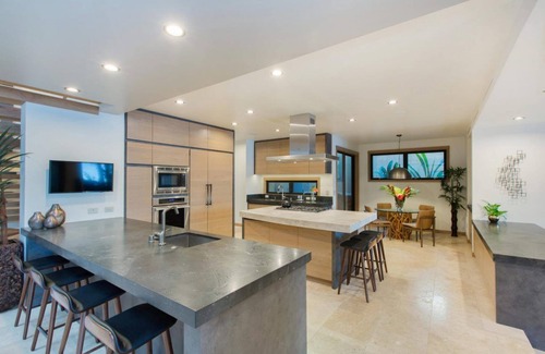 Hawaii Kai House | Ultimate Oceanfront Luxury Living with Pool and Hot Tub