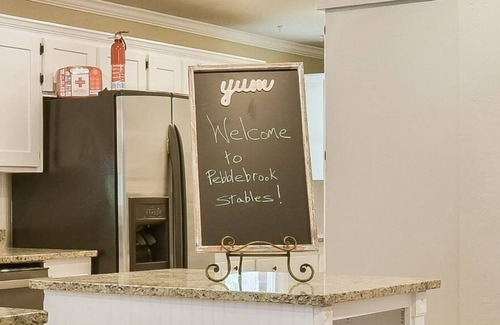 Gainesville House | Ultimate Vacation Resort Horse Ranch Farm