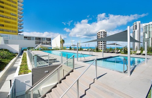 Broadbeach Apartment | ULTIQA Air On Broadbeach