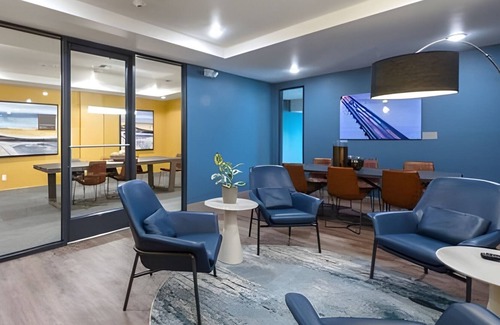 Downtown Apartment | Ultra Modern Redmond 1Bd 2| FastWifi | Gym|Sophari