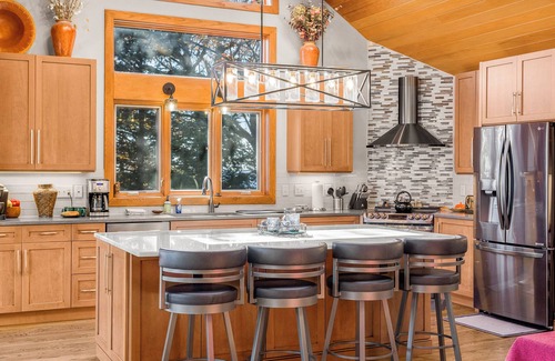 Roseland House | Unbeatable Views Atop Wintergreen Resort