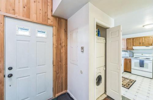 North Creek House | Uncas 16N - Spacious & Scenic Townhome