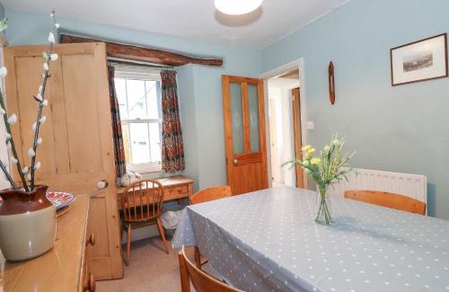 Chapel Stile House | Underfell