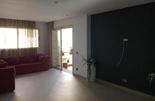 Bouznika House | Une charmante appartement avec piscine