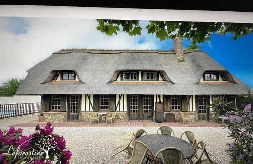 Saint-Etienne-l'Allier House | Une Maison Normande et sa Dépendance Avec Piscine Chauffée à 1h45 de Paris !