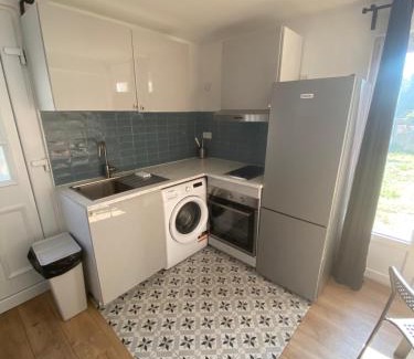 Les Boutareines Apartment | Une pause en Ile de France - 450 M RER E