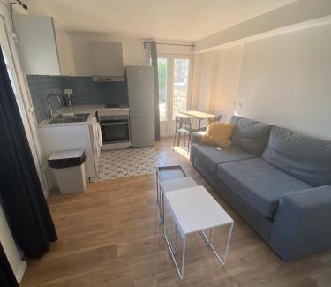 Les Boutareines Apartment | Une pause en Ile de France - 450 M RER E