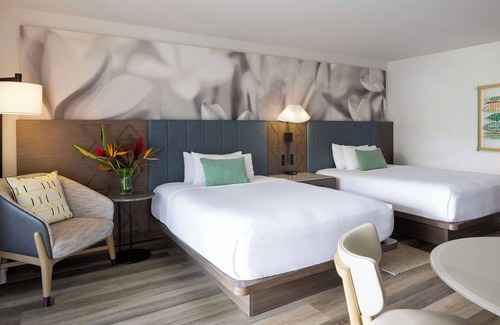 Nawiliwili Resort | Unforgettable Getaway on Kaua'i's Hidden Gem! Garden View Room w/Balcony! Pool!