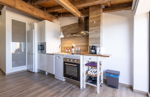 Old Town Apartment | Unik Vacation Panoramic