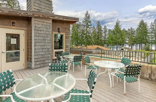 Union Condo | Union Waterfront Condo Retreat!
