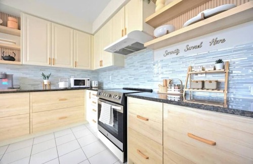 Hamilton House | Unique 2-Storey Design 45mn to Toronto& Niagara